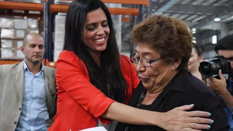 Luana Volnovich, directora del PAMI, anunció la llegada de los medicamentos gratis