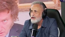 El periodista sorprendió a todos con la información.&nbsp;