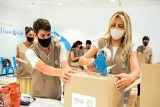 Fabiola Yañez encabezó una acción solidaria para los niños sin padres de hogares de todo el país