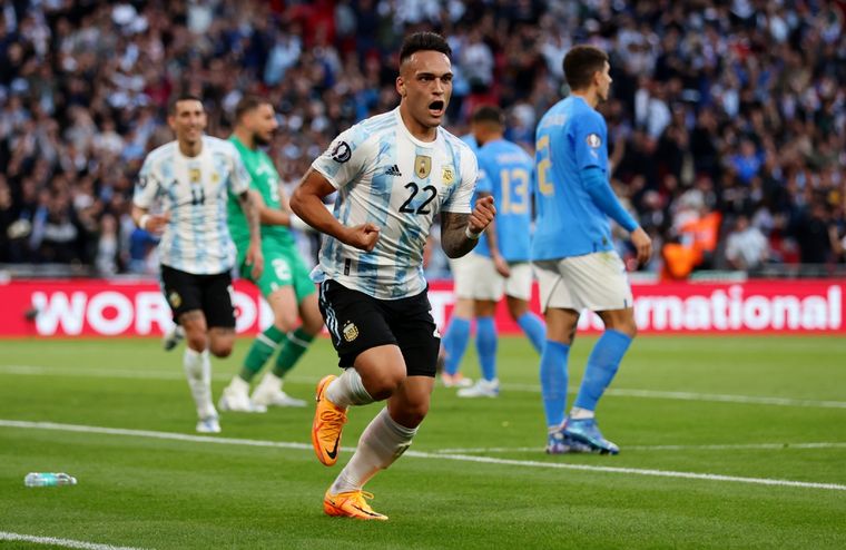 Lautaro festeja el gol argentino. Foto: @EURO2024