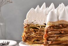 El afajor Rogel es un clásico de la cocina argentina. Para los amantes del dulce de leche, un postre dulce espectacular. Foto: Instagram @madapatisserie