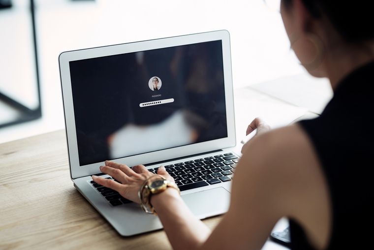El uso seguro de las redes garantiza una experiencia diferencial a la hora de navegar en internet. Foto: Shutterstock