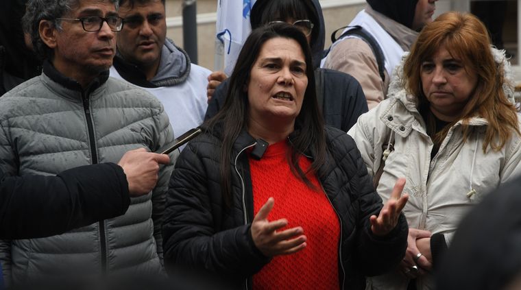 Carina Sedano, secretaria general del SUTE, que pide que que se revise el listado de enfermedades afectas por el ítem aula.