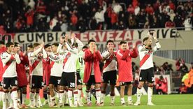 River goleó al puntero de la anual, se metió en zona de copas y se acercó en el grupo B.