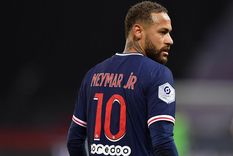 una dura acusacion contra neymar mantiene en vilo al psg