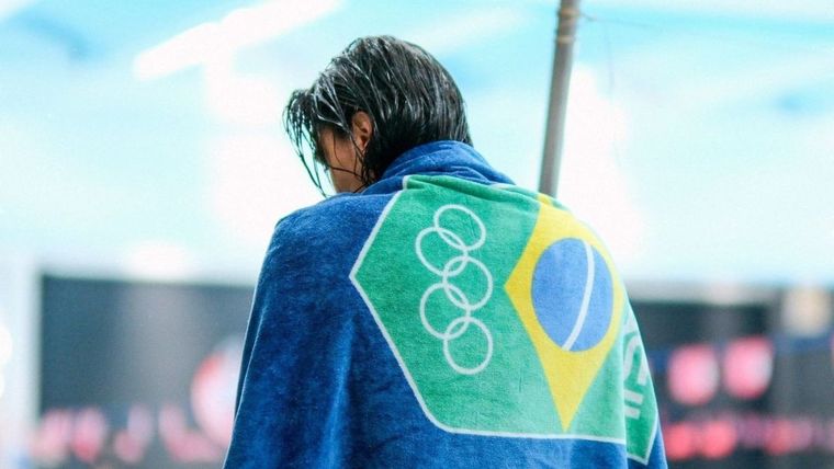 La deportista fue expulsada por no cumplir con las reglas. Foto: Instagram @_anavieeiraa