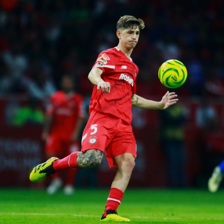 Tomás Belmonte llega a Boca. Foto: @totobelmonte