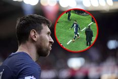 La retirada de Lionel Messi del estadio tras los silbidos.