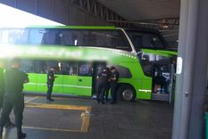 La mujer de 55 años fue hallada luego de que todos los pasajeros descendieran del micro al llegar a Misiones.