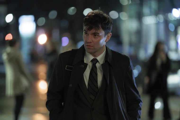 Nils Strunk interpreta a Sven Lebert en El dinero de los otros, una de las mentes detrás de la megaestafa. Nils Strunk interpreta a Sven Lebert en El dinero de los otros, una de las mentes detrás de la megaestafa.