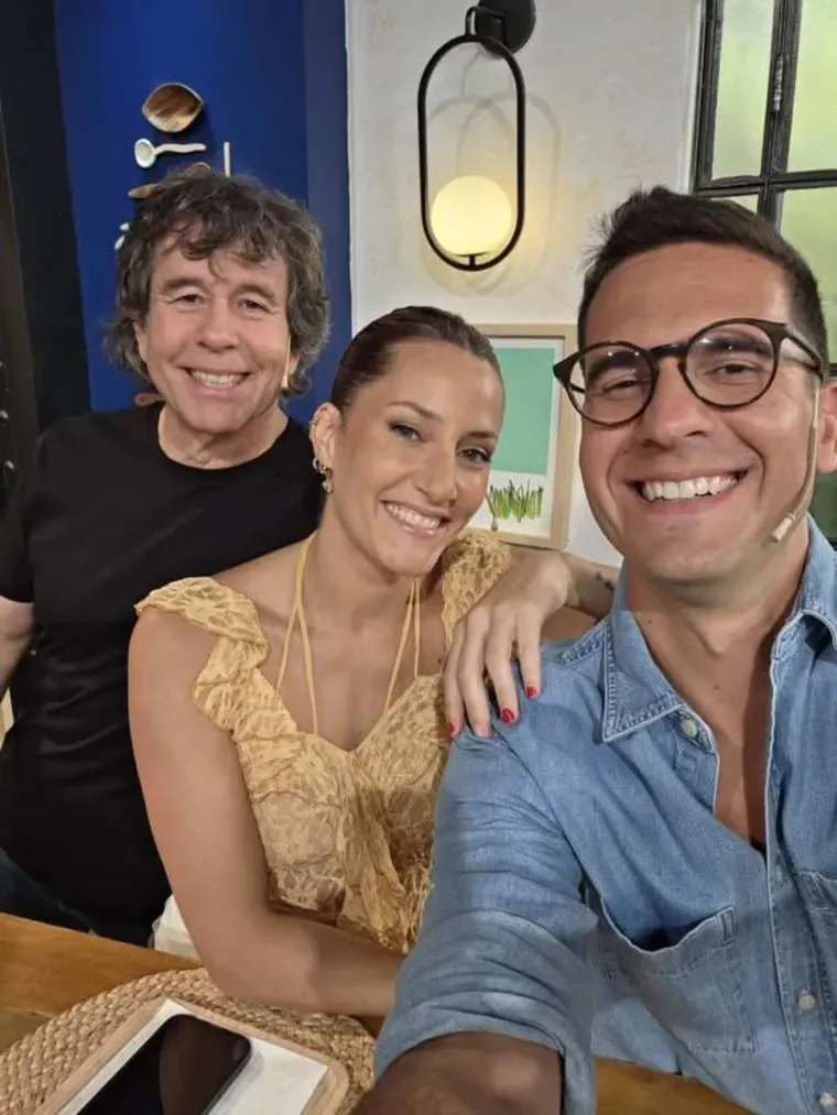 Nicolás Peralta, amigo íntimo de Mica, reveló detalles inéditos de la mala relación que mantienen las panelistas. Nicolás Peralta, amigo íntimo de Mica, reveló detalles inéditos de la mala relación que mantienen las panelistas.