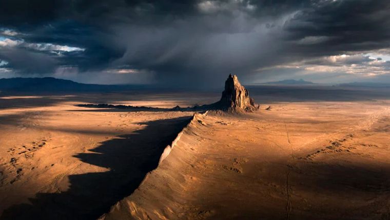 Roca del barco de Karol Nienartowicz, una de las fotografías premiadas en la 12º edición. Créditos: petapixel.com,