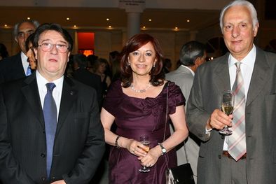 MDZol | El presidente del Consejo, Miguel Navarro junto a Silvia Lemos, vicepresidenta segunda, e Italo Garabaglia. Foto: Gentileza