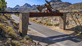 La Carolina es un pueblo de San Luis reconocido por ONU Turismo por su patrimonio, su paisaje serrano y su historia minera. La Carolina es un pueblo de San Luis reconocido por ONU Turismo por su patrimonio, su paisaje serrano y su historia minera.