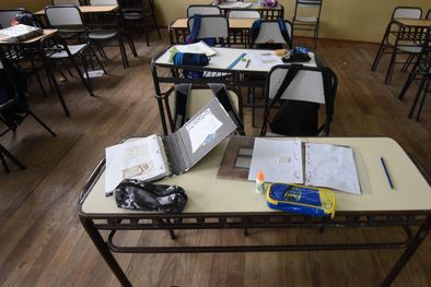MDZol | Muchas familias decidieron no enviar a sus hijos a clases debido a la confusión generada por el anuncio presidencial y la decisión tomada por Suarez Foto: Rodrigo Dangelo / MDZ