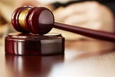 No debería generarse un debate entre abogados y jueces en donde el ciudadano se vea afectado en derecho a una defensa accesible y efectiva.