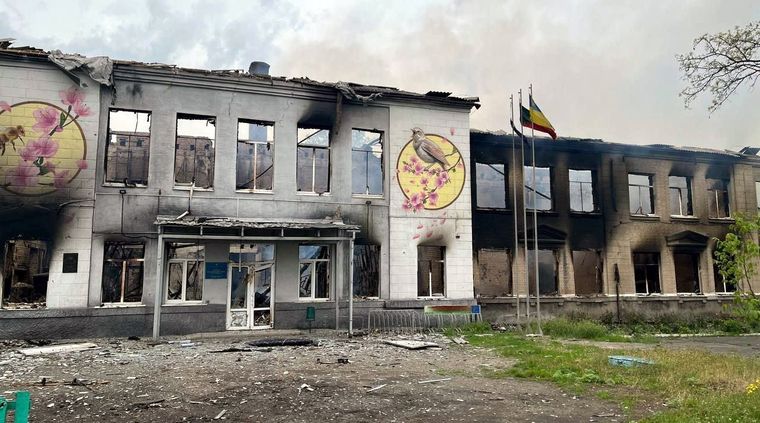 La escuela de Donetsk, destruida totalmente. Foto: Nexta.