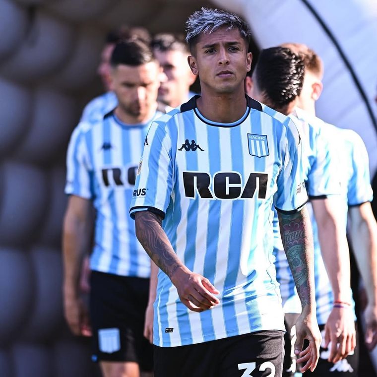 Agustín Almendra expresó su intención de continuar en Racing Agustín Almendra expresó su intención de continuar en Racing