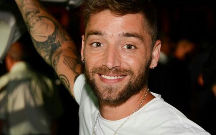 Familia numerosa El cantante cordobés disfruta de su paternidad.