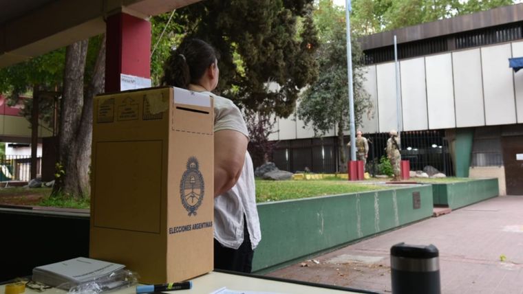 Balotaje Desde las 8 del viernes hasta las 21 del domingo regirá la veda electoral Foto: Maximiliano Ríos / MDZ