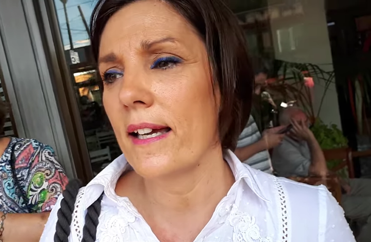 Andrea Vázquez, la exposa de Pablo Ghisoni, fue denunciada por falso testimonio agravado por un fiscal. Andrea Vázquez, la exposa de Pablo Ghisoni, fue denunciada por falso testimonio agravado por un fiscal.