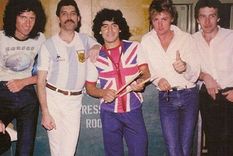 La icónica foto de los integrantes de Queen junto a Diego Armando Maradona.