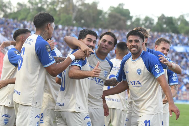 Festejo Godoy Cruz (3)