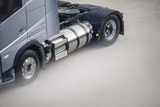 Volvo Trucks alcanza un nuevo hito con 10.000 camiones de gas vendidos en el mundo