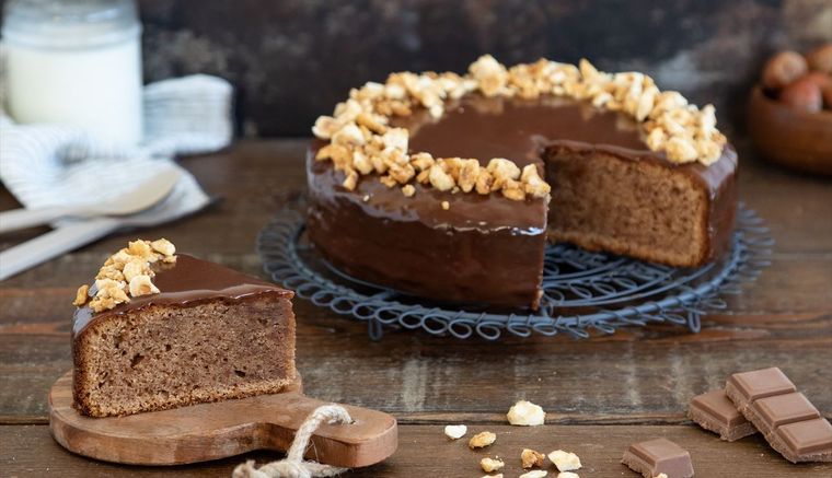 Admira esta exquisitez chocolatosa, que si eres fanático de las avellanas también ¡se convertirá en tu nueva obsesión!