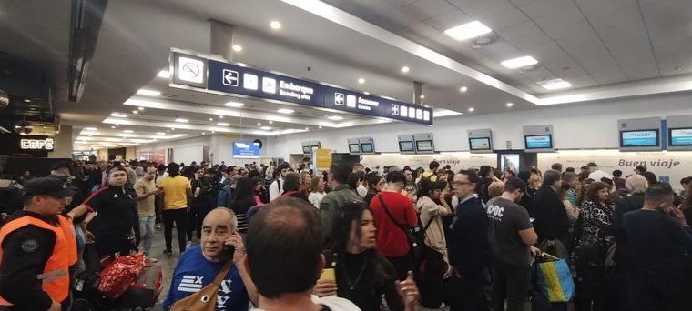 Aeroparque Hasta el momento solo hay incertidumbre y se espera por la reprogramación de los vuelos Foto: Juan Tuzzi