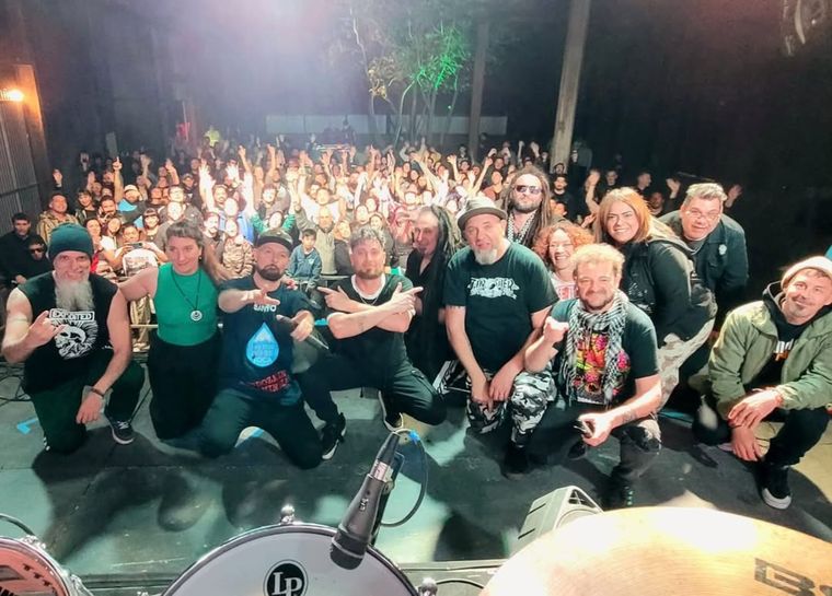 Karamelo Santo se presentó en la Nave UNCuyo el pasado sábado 13 de septiembre. Karamelo Santo se presentó en la Nave UNCuyo el pasado sábado 13 de septiembre.