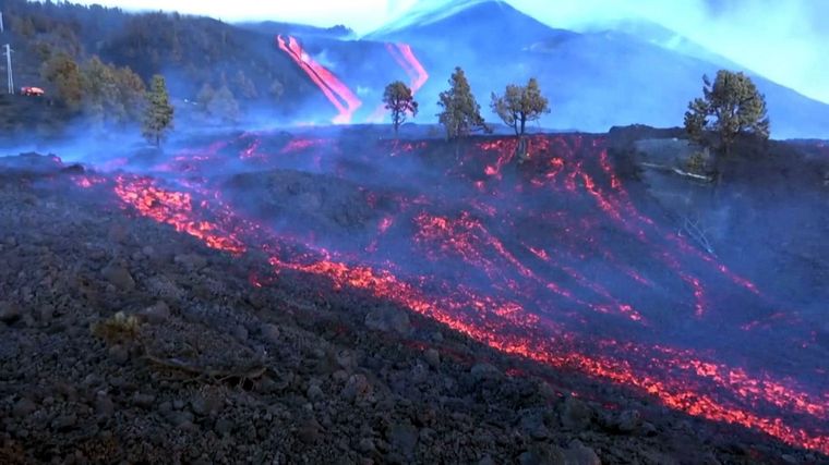 El magma no ha dejado de fluir tras 10 semanas. Foto: Cnn.