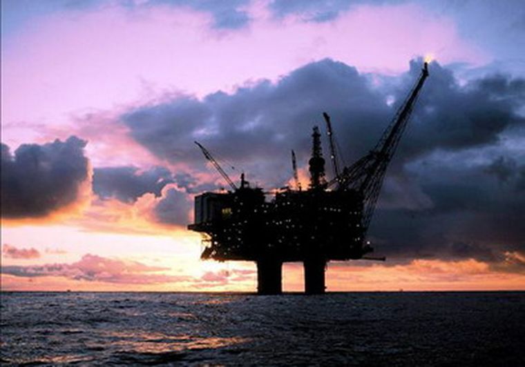 El precio del Brent, de referencia en Europa, se encareció también 92 centavos. Foto: efe