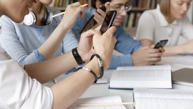 El impostor, el juego que se hizo viral entre adolescentes y sus familias. Foto: Shutterstock