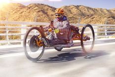 Jean Maggi en su bicicleta adaptada. Netflix Foto: Netflix