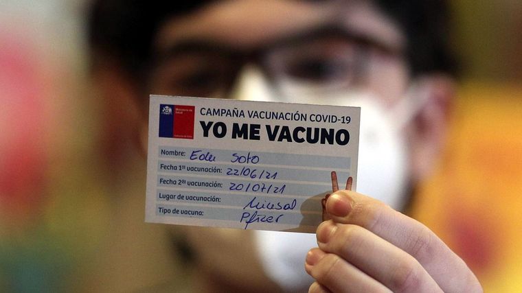 Chile sigue vacunando. Foto: Euronews.