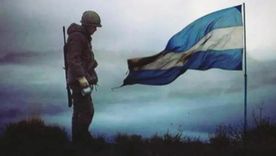 Entre 350 y 500 soldados de Malvinas se suicidaron luego de volver de la guerra. Entre 350 y 500 soldados de Malvinas se suicidaron luego de volver de la guerra.