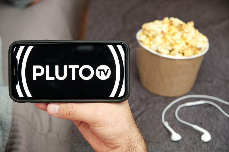 Pluto TV ofrece canales en directo y un amplio catálogo interactivo sin suscripciones fijas. Pluto TV ofrece canales en directo y un amplio catálogo interactivo sin suscripciones fijas.