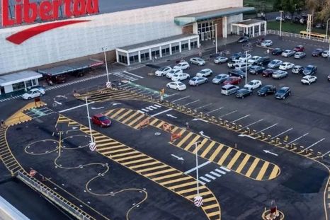 Tras varios años en expansión el grupo empresarial que maneja Hipermercados Libertad decidió reducir sus operaciones y transformarse en supermercado.&nbsp;