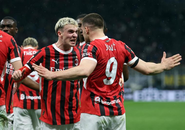 El serbio Luka Jovic fue una verdadera pesadilla para el Inter en otro histórico Derbi della Madonnina. Foto: EFE