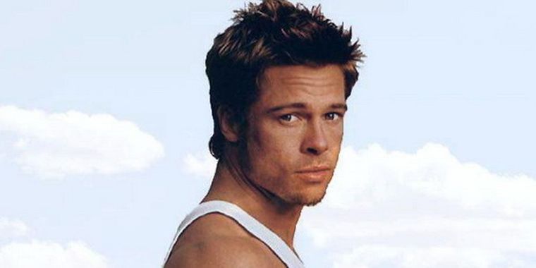 Revelaron que Brad Pitt se desnudaba en fiestas privadas.