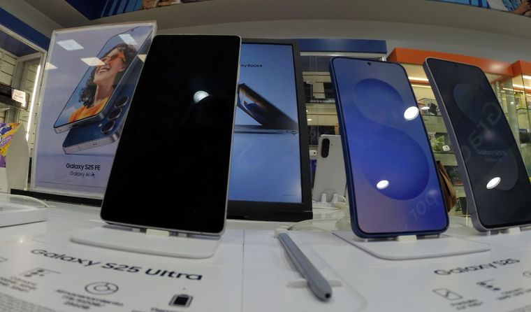 Los celulares ya no pagarán arancel aduanero por importaciones.