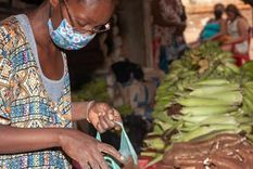 la pandemia amenaza con elevar a mas de 800 millones las personas que pasan hambre en todo el mundo