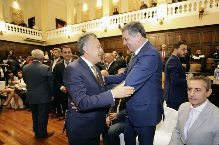 Orozco y Cornejo arrancaron el año como socios y de un día para otro se transformaron en enemigos. Un amuestra de la fragilidad de la política mendocina. Foto: Twitter