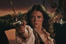 netflix: una serie de piratas que incomoda por lo que oculta