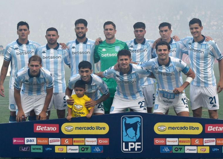La pésima noticia que podría recibir Racing de cara al partido frente a Argentinos Juniors.