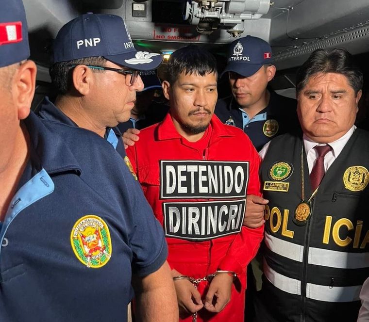 El operativo de extradición contó con un fuerte despliegue de seguridad.