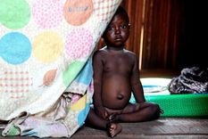 Sobrevivir más allá de la infancia es mucho más difícil en África que en Europa.