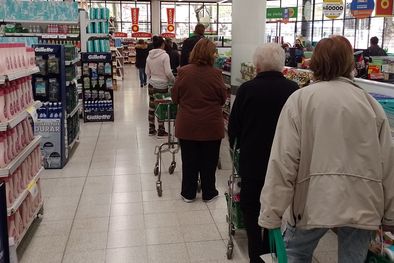 MDZol | El panorama actual, como ya se dijo repetitivamente es totalmente catastrófica al borde de la hiperinflación con una sociedad totalmente empobrecida. Foto: Rodrigo DAngelo / MDZ