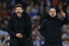Simeone paró su equipo muy atrás en la cancha del Manchester City y lo criticaron duramente en Inglaterra.